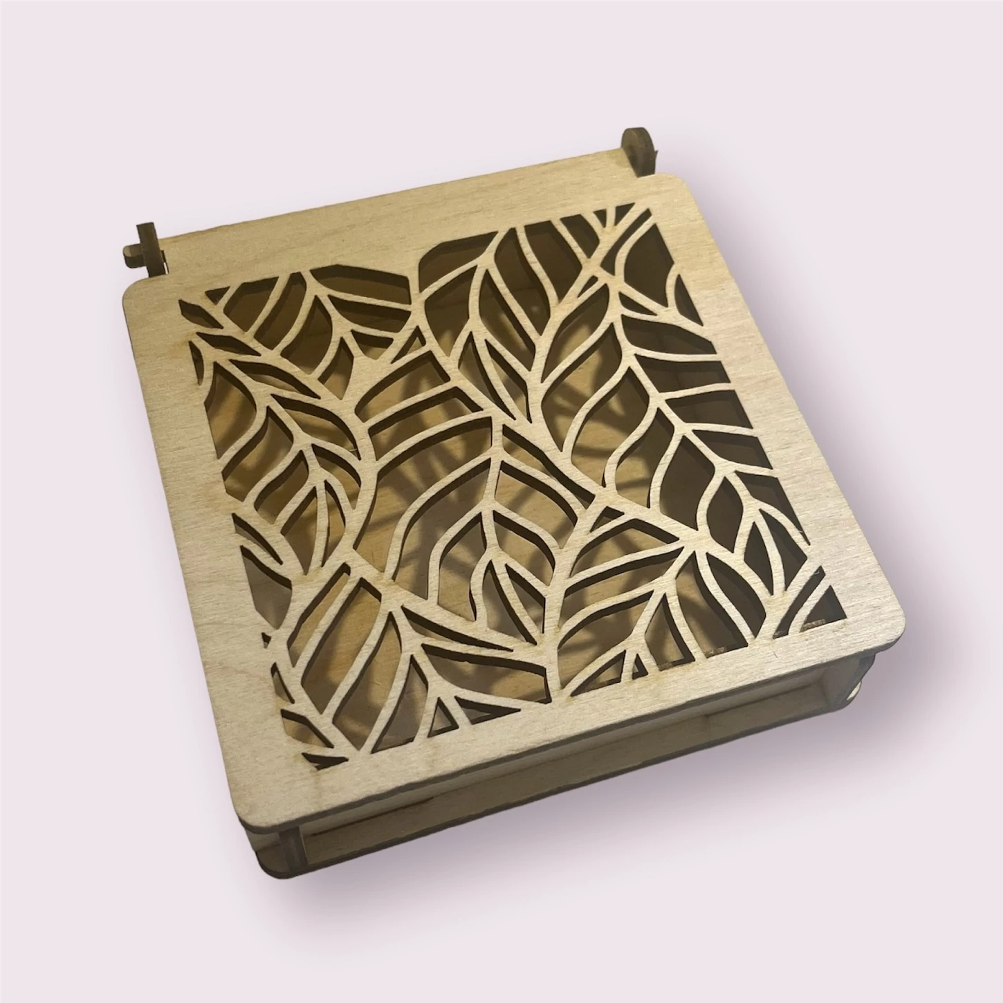 Levélmintás díszdoboz