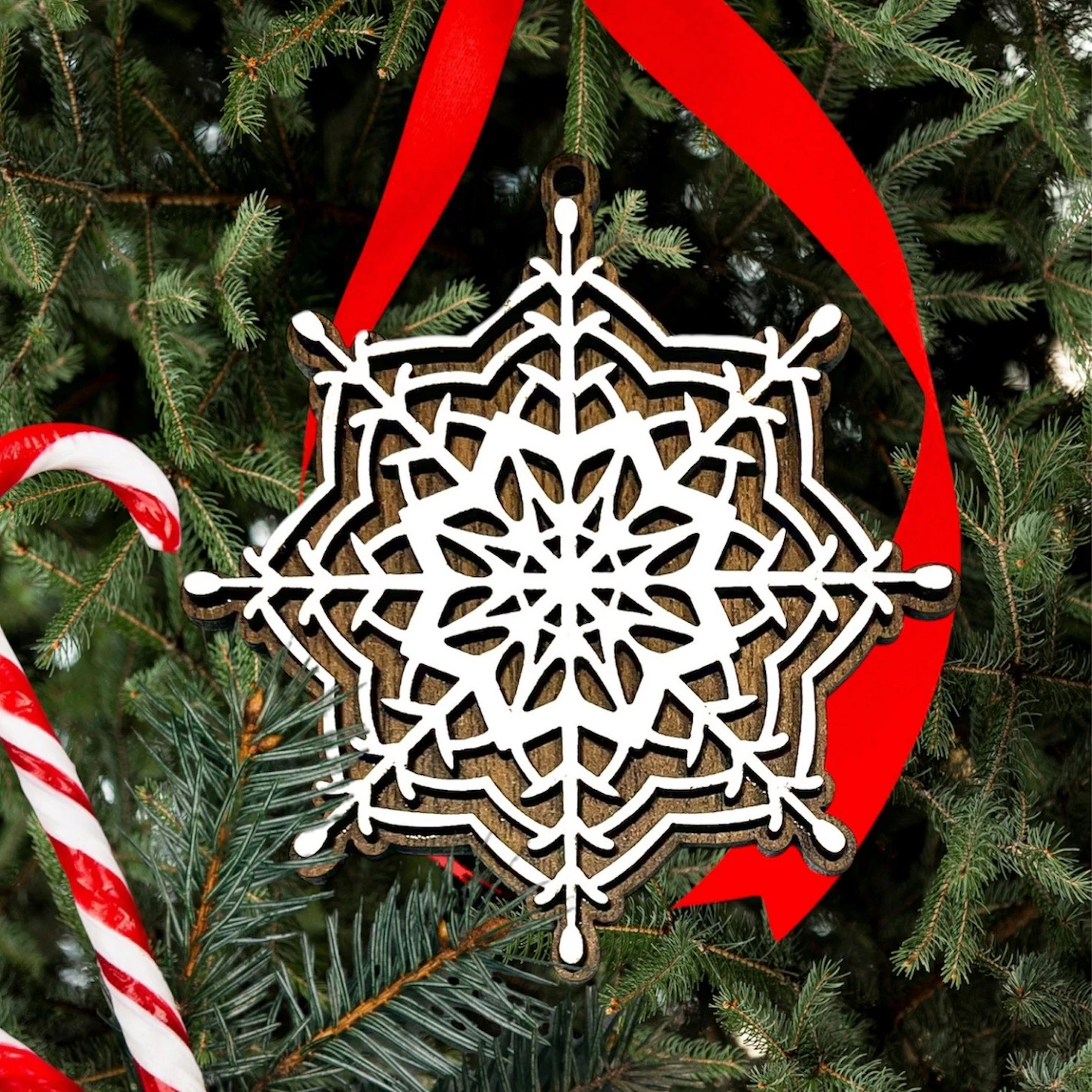 Karácsonyfa dísz csillogás