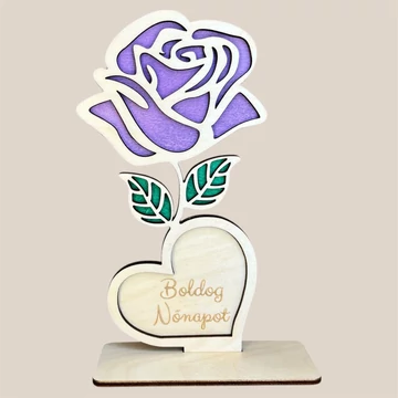 Személyre szabható fa rózsa dísz szív alappal – egyedi ajándék Anyák napjára